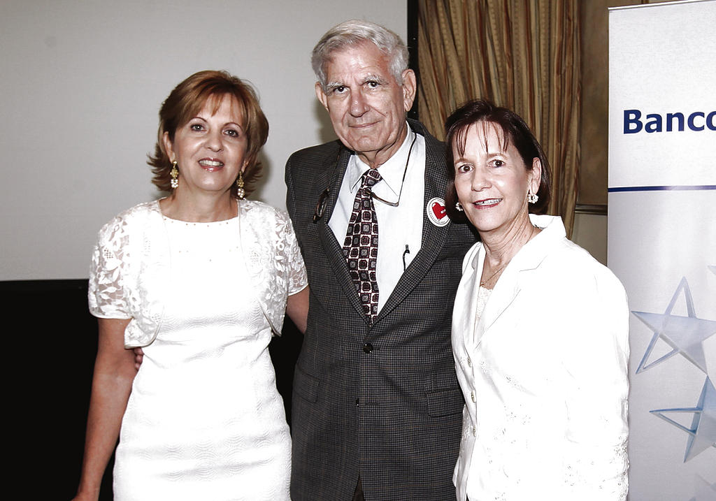 Vicky de Cordero, Thomas Ford y Michelle de Hincapié.(Abel Rodríguez)