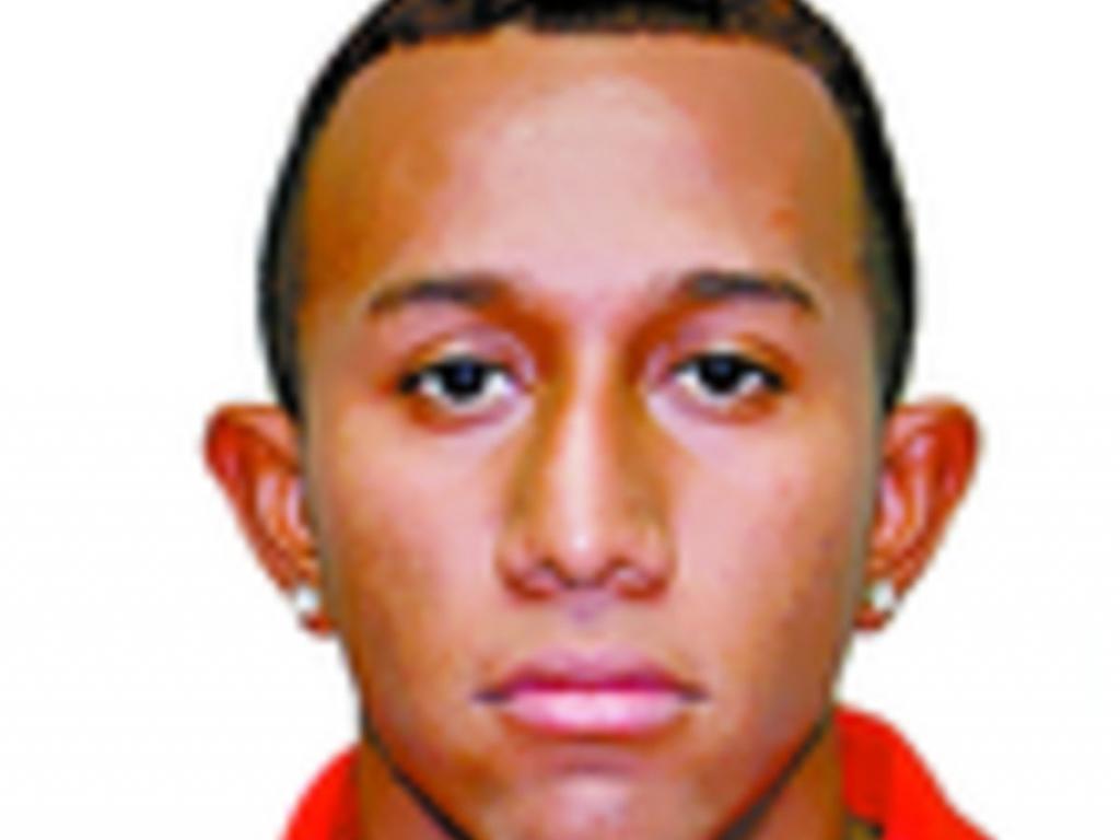 Defensivamente aporta mucho. También tiene una habilidad increíble para darle pausa al juego, pero se sigue esperando mucho más de él en ofensiva. Ayer trató de encarar, pero no pudo superar a sus marcadores.