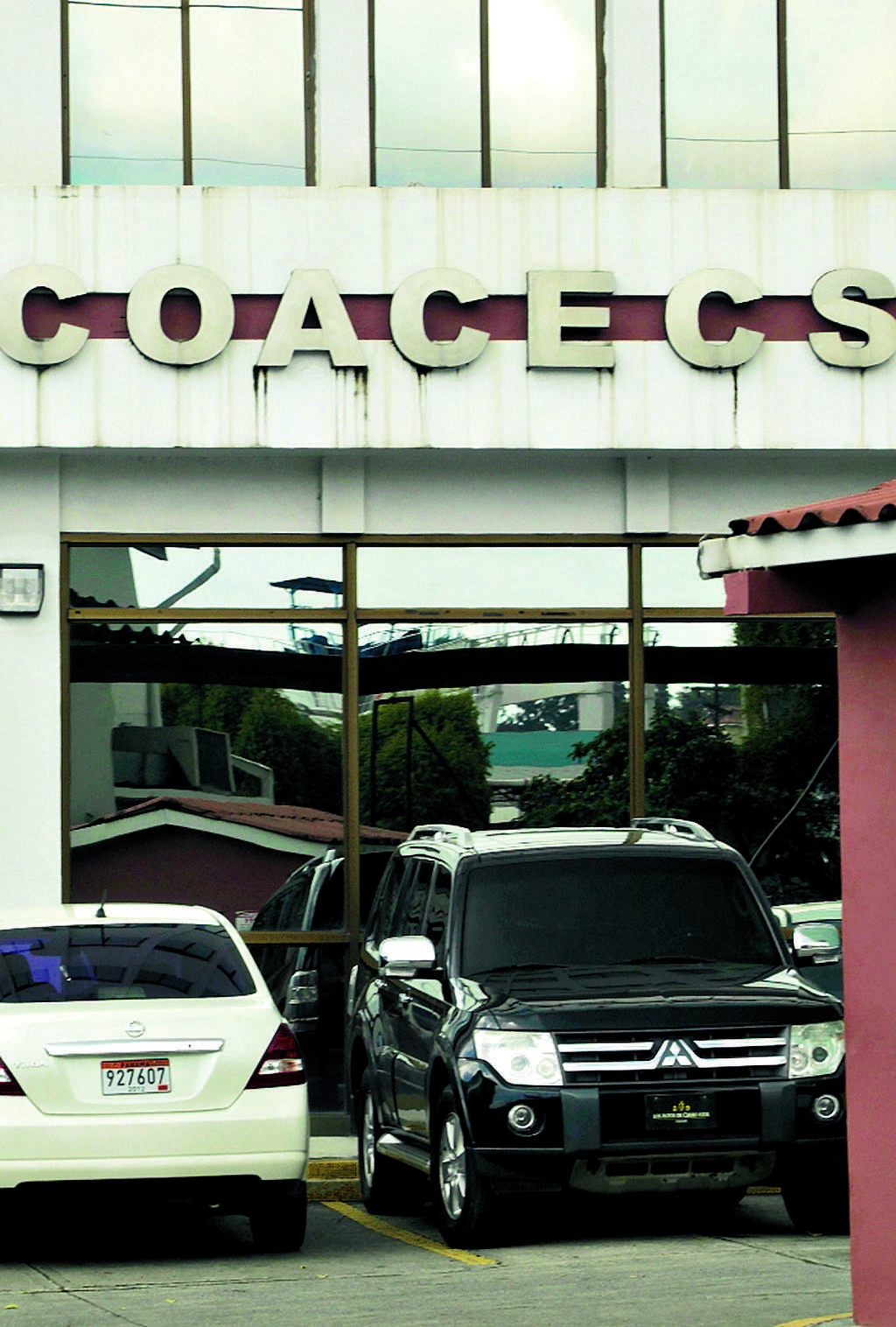 Convocatoria. Los que acudieron, lo hicieron temprano.(Carlos Lemos)