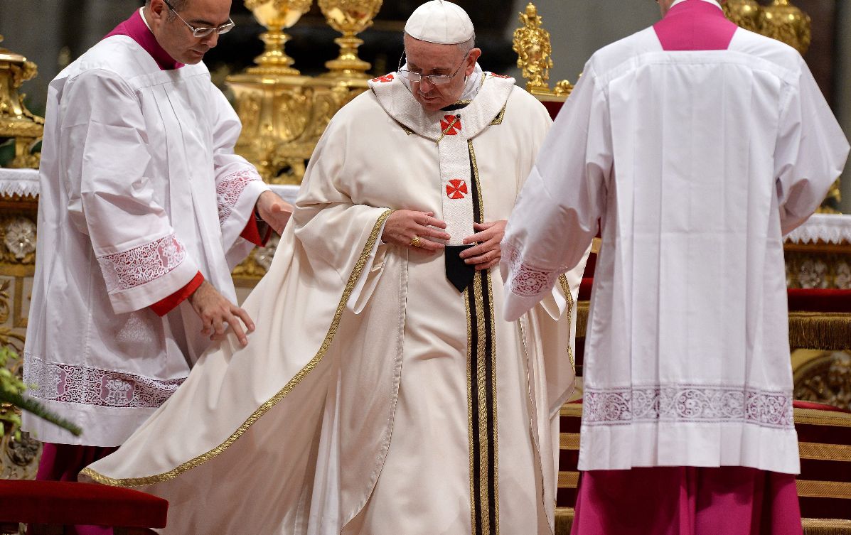 <div>El papa disertó sobre las palabras "caminar" y "ver" al considerar que "la identidad de los creyentes católicos es ser peregrinos hacia la tierra prometida". Foto/EFE</div><div><br></div>
