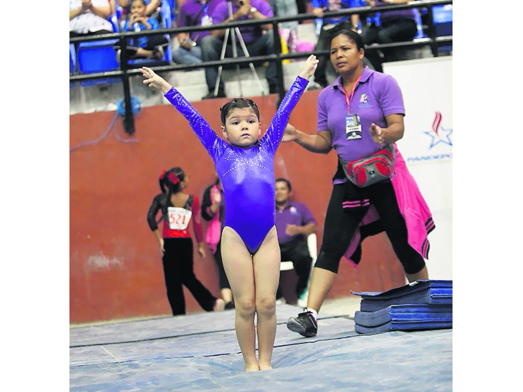 Final. Los aplausos fueron nutridos.(Francisco González)