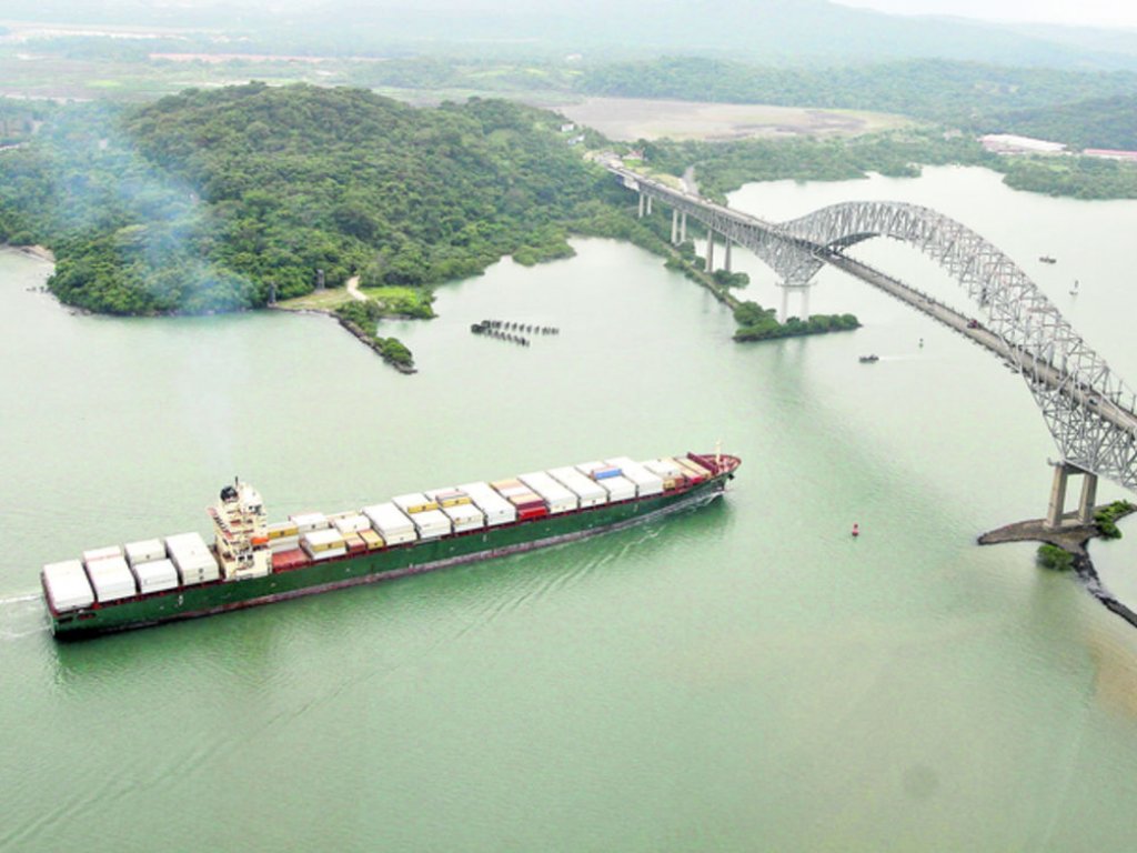Los puertos tanto nacionales como internacionales han realizado inversiones en sus infraestructuras, con la finalidad de mantener su competitividad una vez se inicien las actividades con el Canal ampliado.(Carlos Lemos)