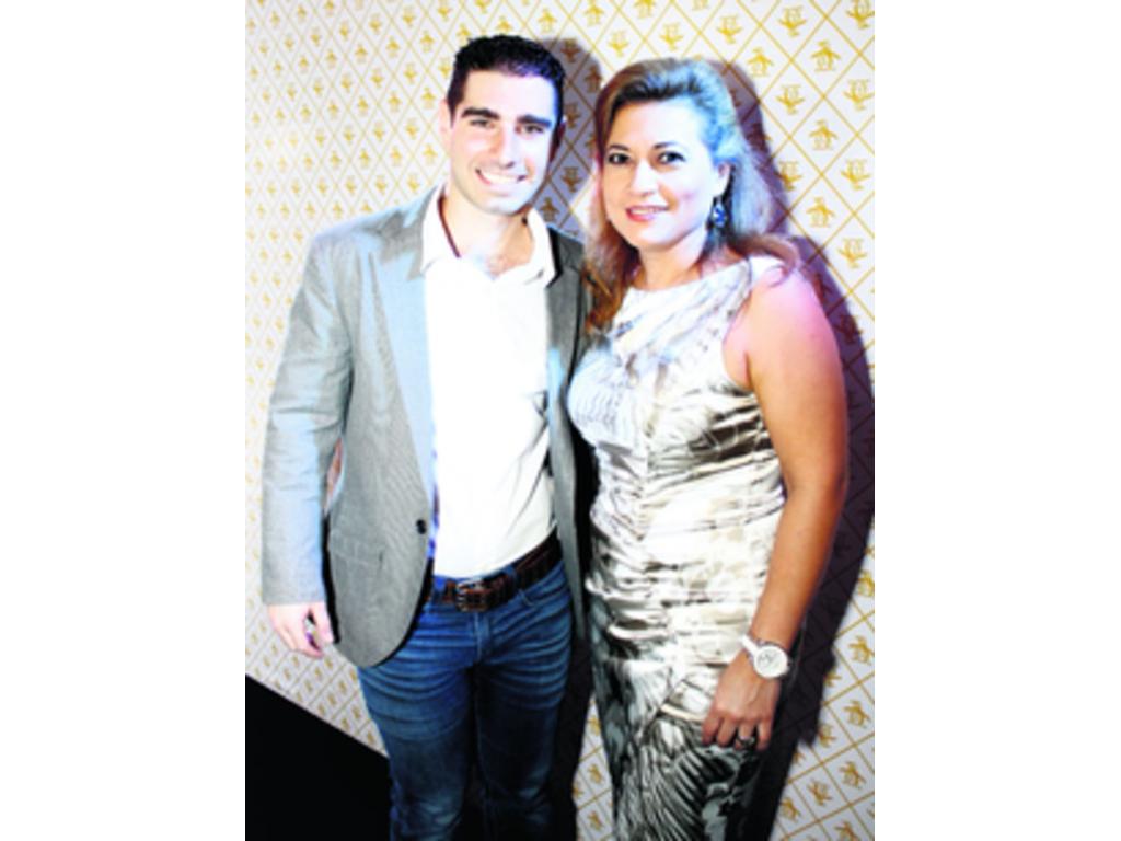 6. Leo Ovadia y Silvia Batres.