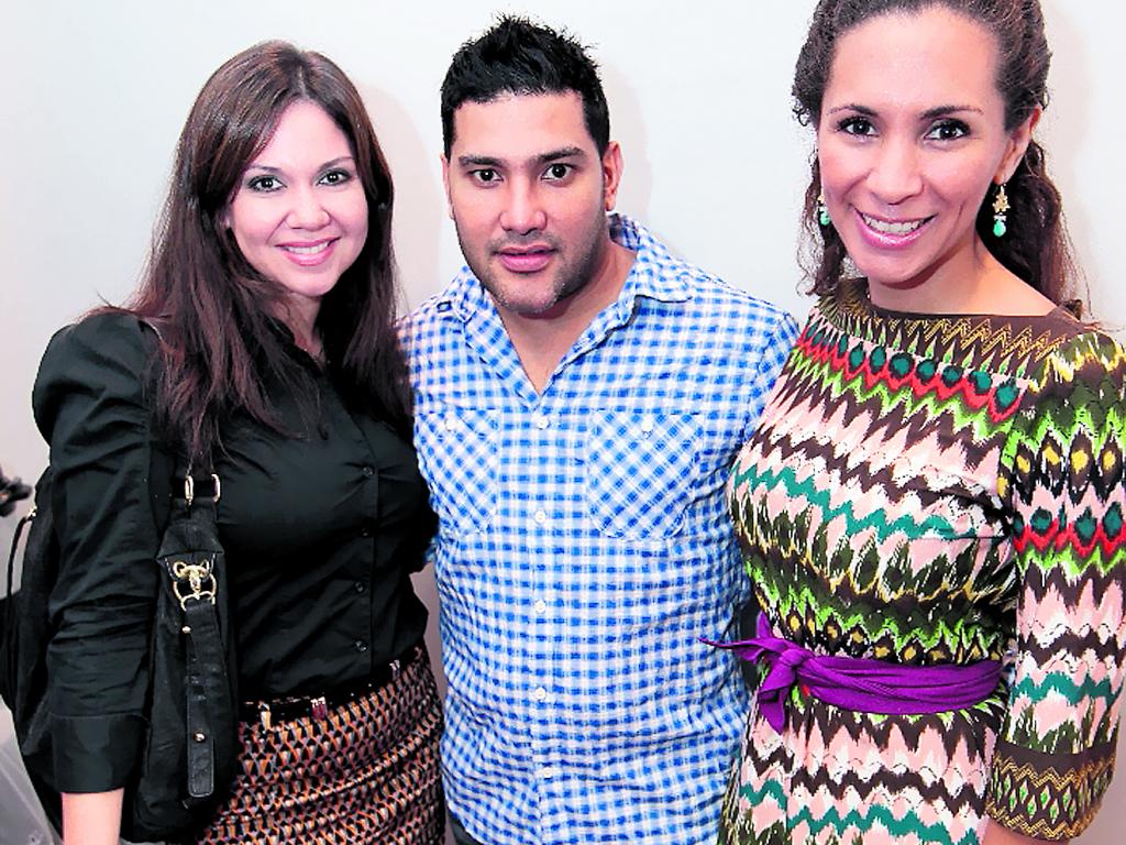 Mónica Soto, Javier Velásquez, Alejandra Damián.()