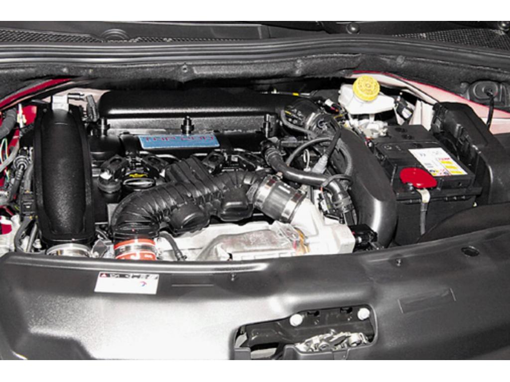 El motor permite acelerar de 0 a 100 kilómetros en tan solo 6.8 segundos.()