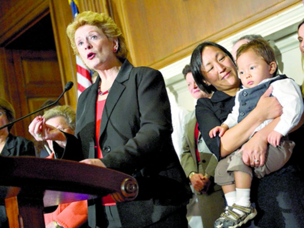La senadora demócrata Debbie Stabenow habla sobre los efectos. (EFE)
