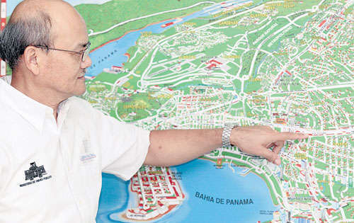 <p>Proyectos. Explica que como son obras de infraestructura de gran inversión, quedarán pendientes algunos elementos, por lo que pide comprensión.</p>