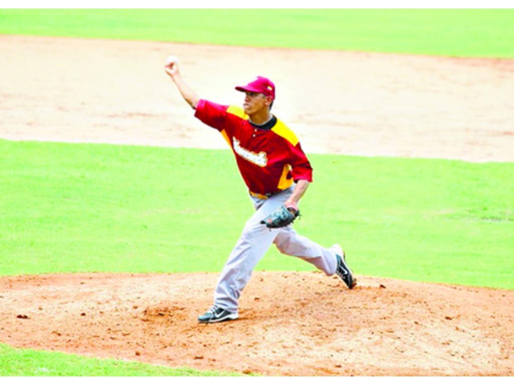 La recta poderosa de Miguel Caigua hizo estremecer las paredes del estadio Rico Cedeño de la ciudad de Chitré. Desafió a tres bateadores y a los tres los ponchó.