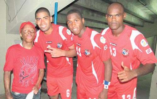 <p>Bien. Jhonatan junto a Gavilán, Cooper y Machado.</p>