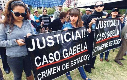 <p>Persecución. La población se queja de las medidas presidenciales.</p>