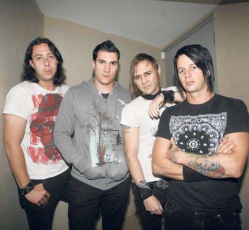 <p>La banda de panameños Cage 9 será la invitada de Ozzy.</p>