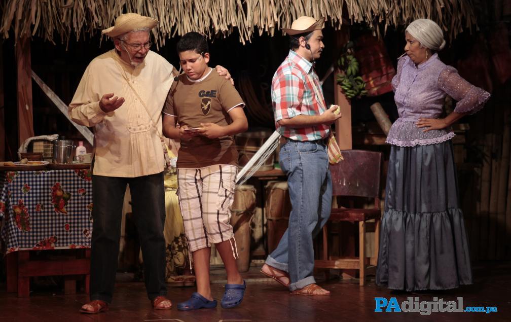 Andy se dejó guiar tanto por el abuelo, cuya sabiduría es innegable y por el buen Tomasito, en su descubrimiento de la magia que hay en la campiña