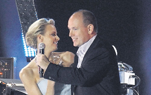 <p>Celebraron su boda civil.</p>