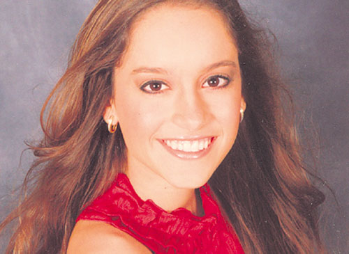 <p>Esta linda señorita participará como una de las 80 debutantes 2011 en el Club Unión el próximo 2 de julio. Ana es hija de los señores Eduardo Juan Cabaleiro Álvarez y Diana Raquel Oliva de Cabaleiro.</p>