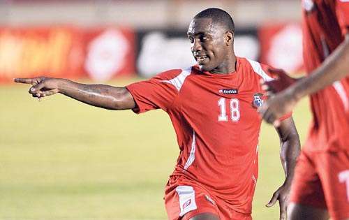 <p></p><p></p><p>Jugadorazo. Luis Matador Tejada, el mejor de la Roja.</p>