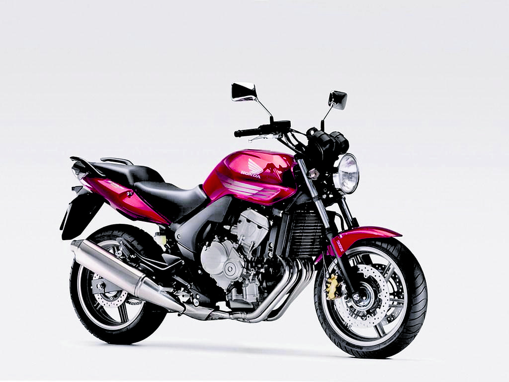 Motor: 599 cc()