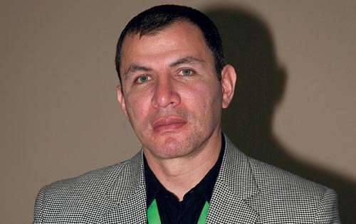 <p>Autor de Citas a ciegas.</p>