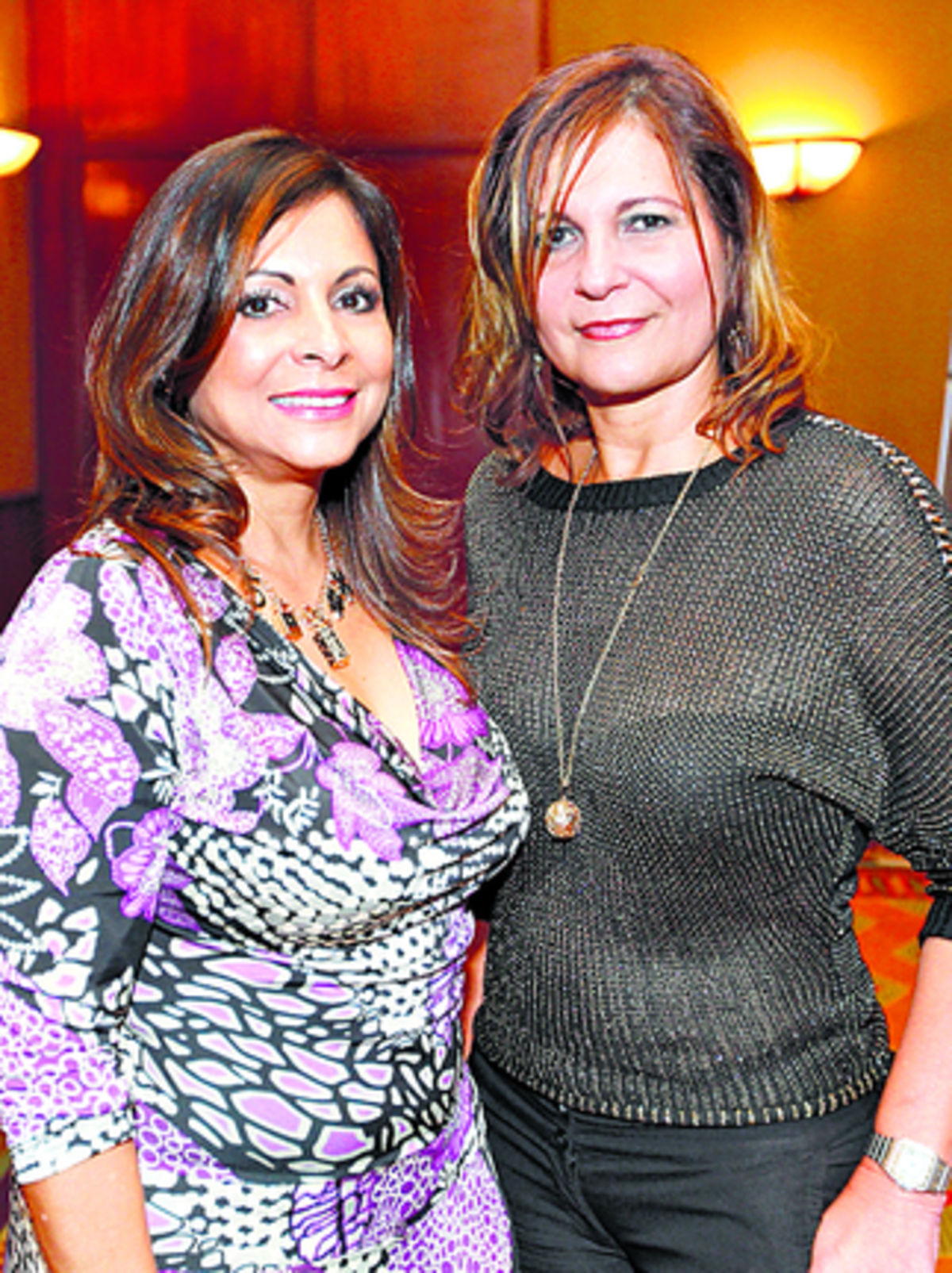 6. Magali Griffit y Nedelka Arosemena.