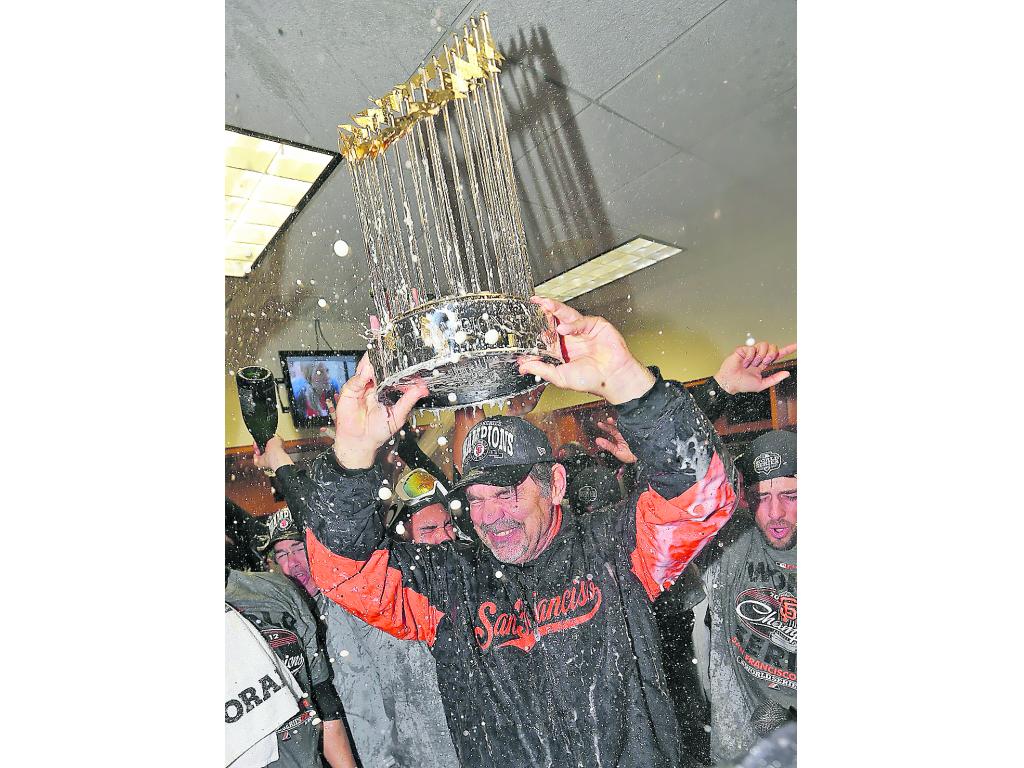 Estratega. Bruce Bochy demostró ser un técnico de primera línea.(AP)