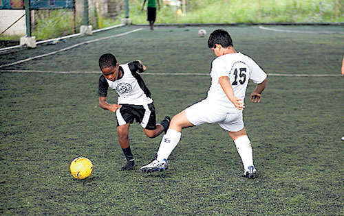 <p>Defensa. ¡Por aquí nadie pasa!</p>
