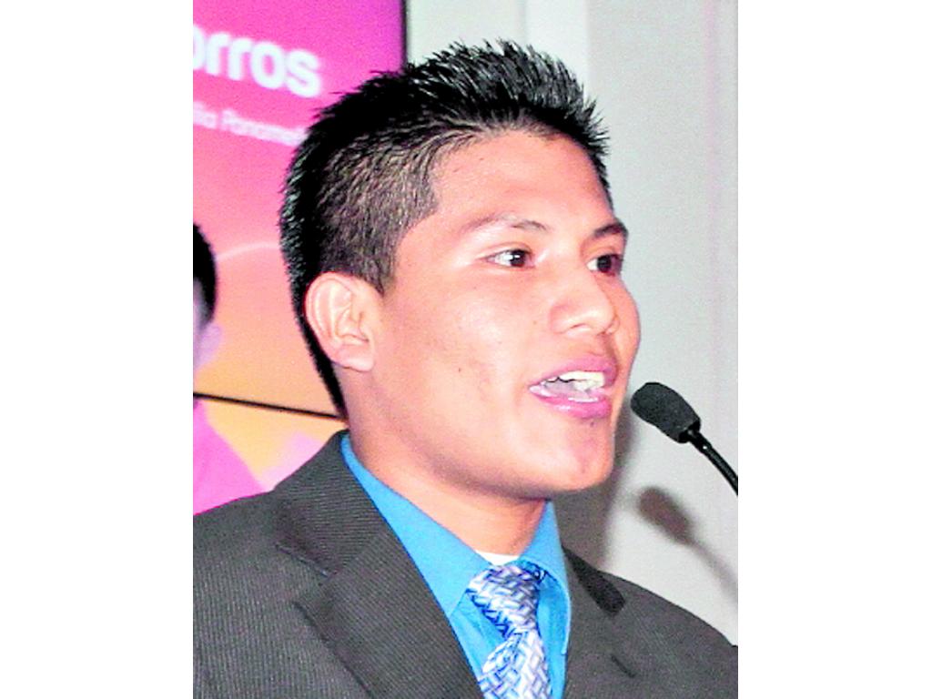 Aristides Ábrego()