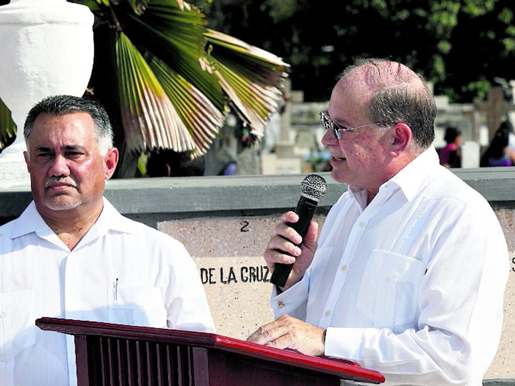 Orador. Por el municipio fue Humberto López Tirones.(Noriel Gutiérrez)