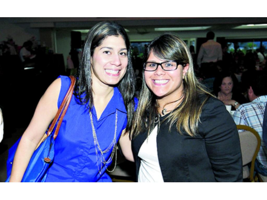 5. Analissa Rosas y Alexandra Angelkos.
