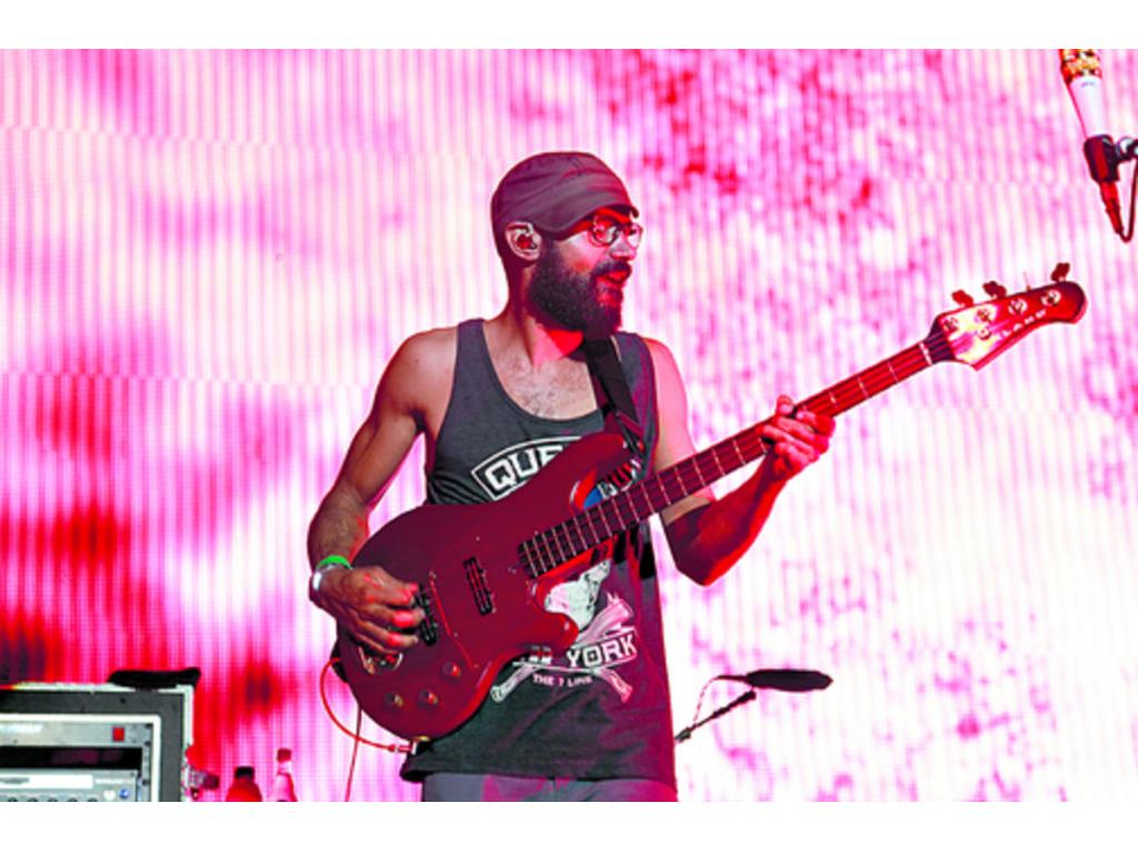 Ben Kenney, bajista de Incubus.