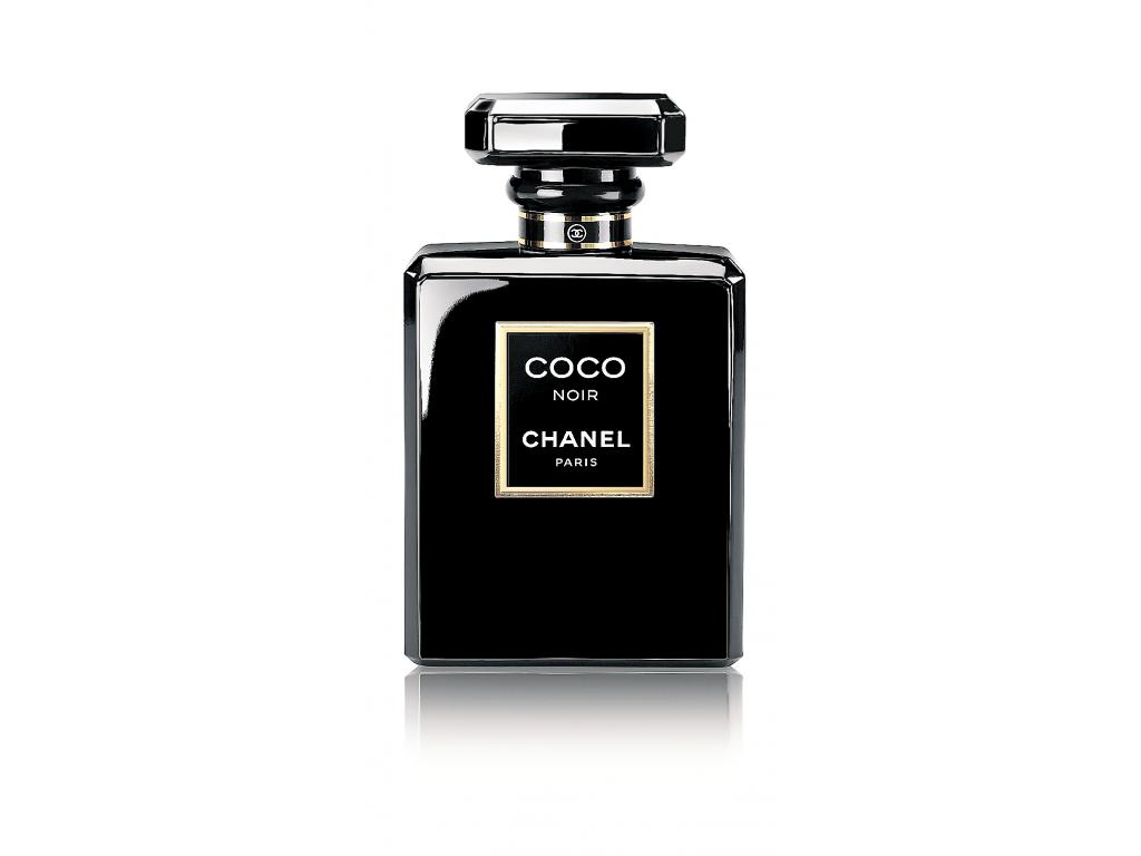 Chanel. La fragancia femenina Coco Noir lleva notas de sándalo, vetiver, incienso, pachuli, vainilla y haba tonka.()