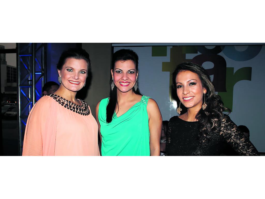 Melissa Dunne, Rita Ayala y Gina Sagal.()