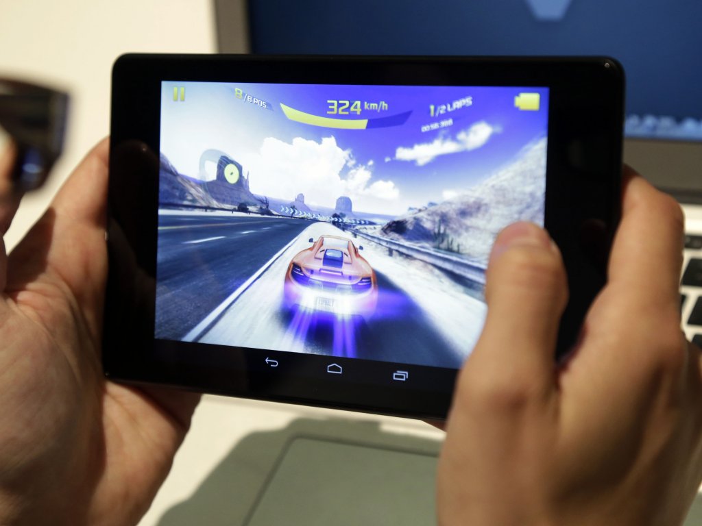 El Chromecast está disponible ya mismo, mientras el Nexus 7 saldrá a la venta en Estados Unidos el martes.Foto/AP