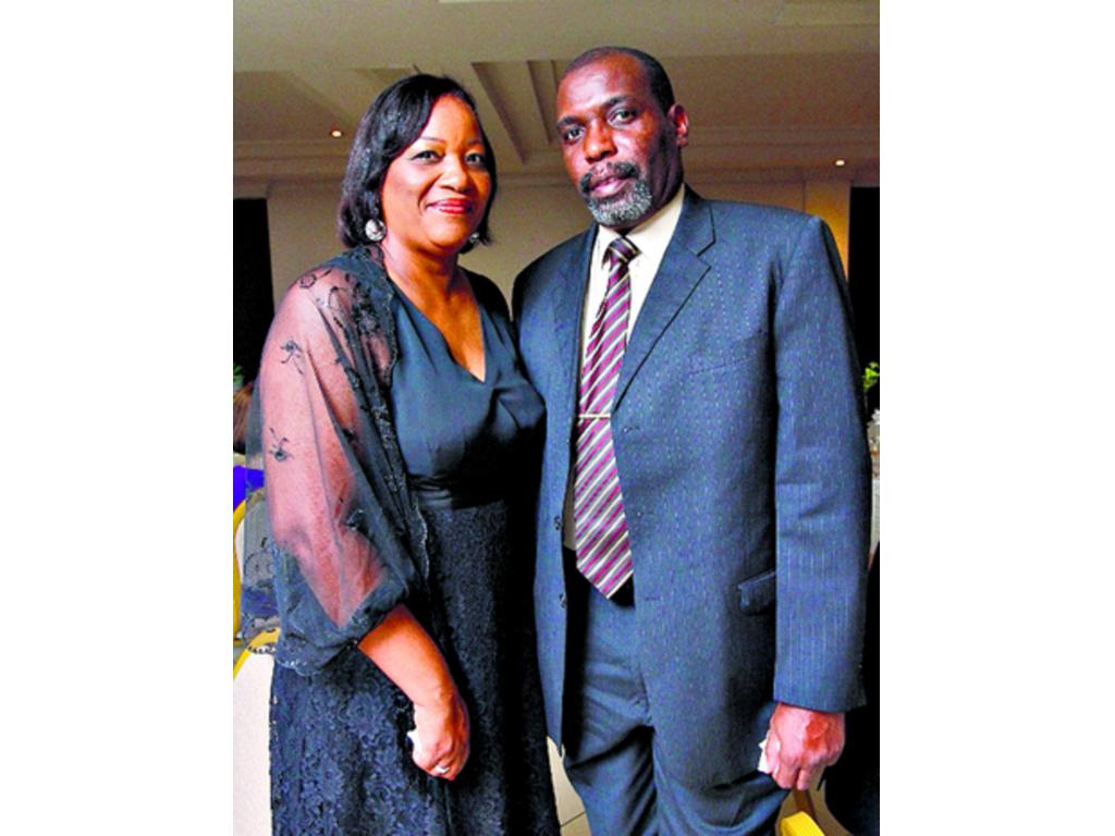 9. Leannie Quarles y Andrés Quarles.