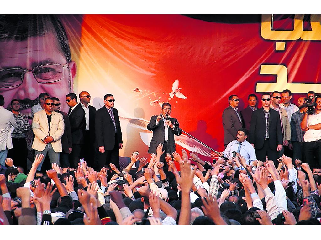 Jugada. Mohammed Morsi, se presentó en El Cairo.(AP)