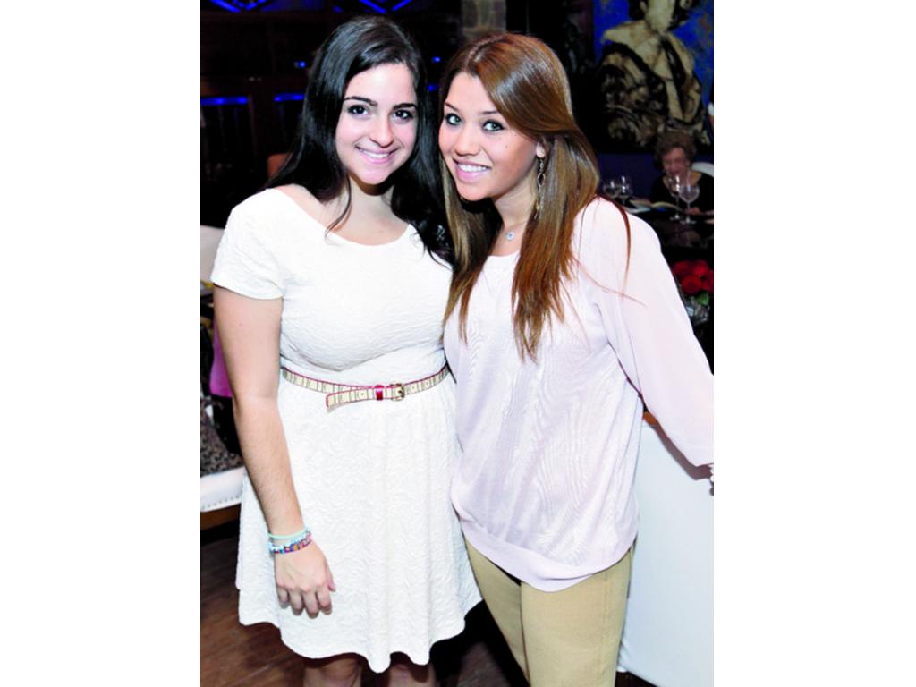 6. Dimitra Lymberopulos y Stephanie Pataro.