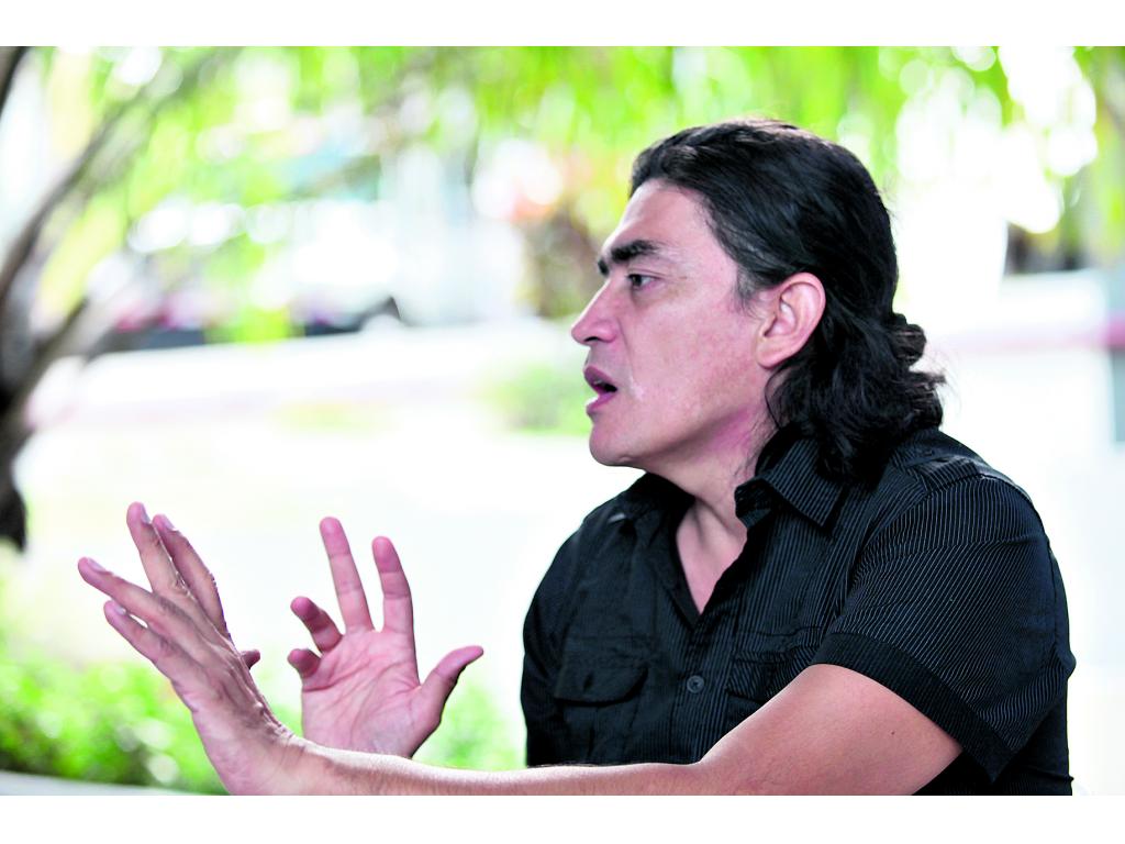 Revelación. Mi capo sicológicamente encarna a todos los capos que yo investigué. Había uno que era muy elegante, hay uno que era muy serio y no necesitaba gritar para infundir miedo, fui armando un híbrido ahí.(Alcides Rodríguez)