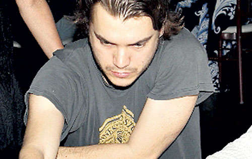 <p>Emile Hirsch, jugó. </p>