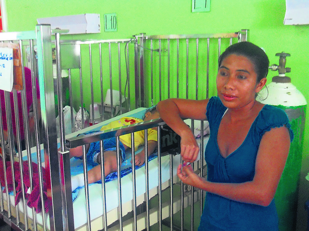 Salud. Ilka Gutiérrez ha internado a su hijo varias veces.()