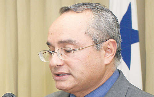 <p>Ing. Luis Barahona.</p>