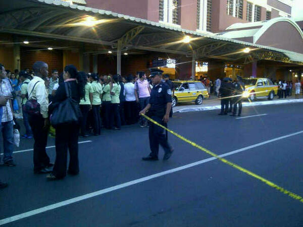 La Policía marca el perímetro del siniestro. Foto: Cortesía<br>
