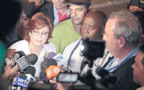 <p>Llegada. Ministra Méndez y su equipo explican operativo.</p>