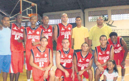 <p>Inspirado. El elenco de Las Acacias</p>