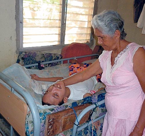 <p>Ayuda. Necesita una habitación ventilada.</p>