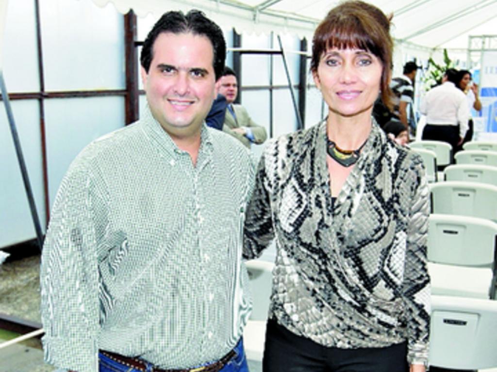 3. Eduardo Medina y Brenda de López.