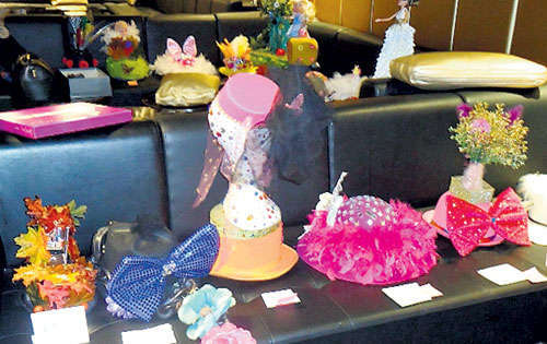 <p>Tienda. Posee una boutique llamada The Closet.</p>
