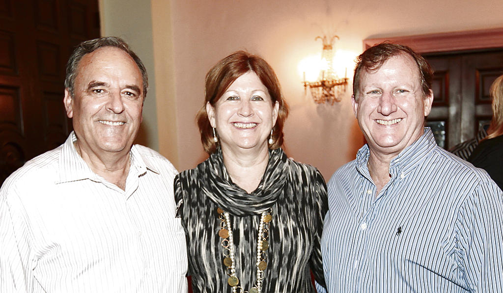 Enoch Delgado, Tere Guardia y Fernando Guardia. ()