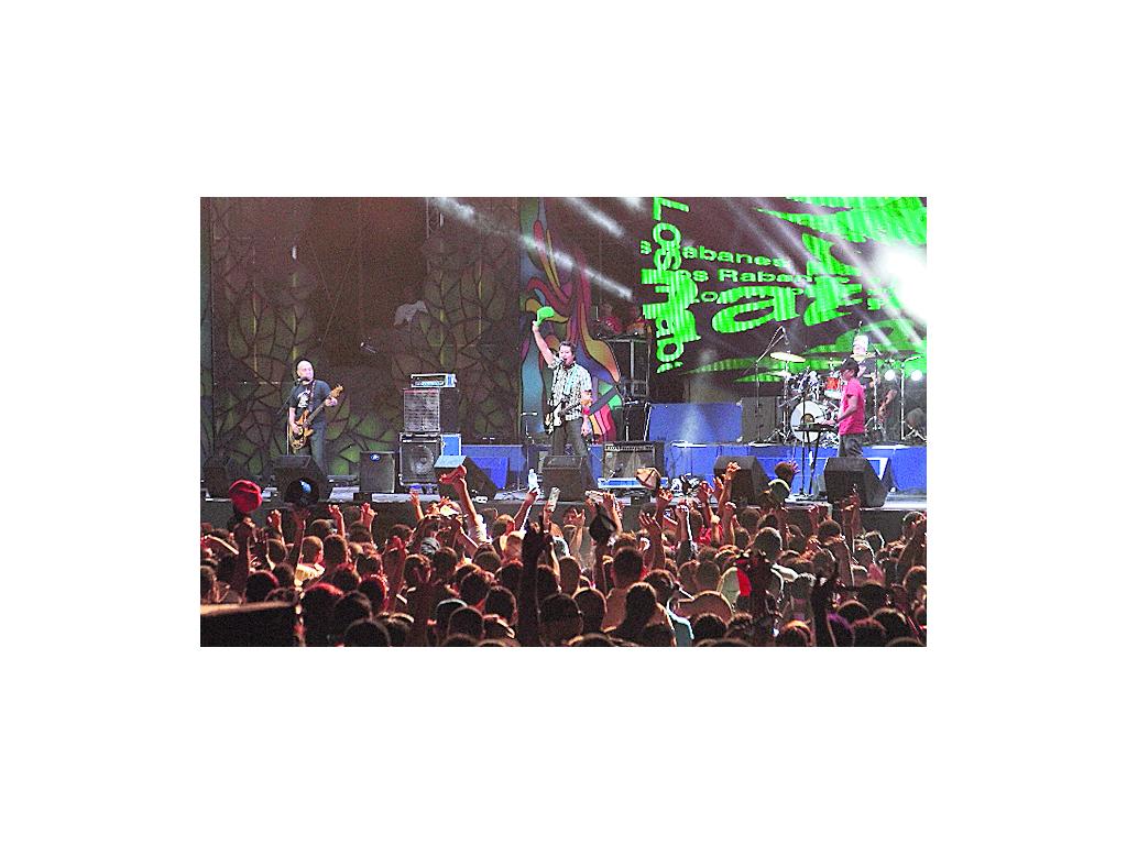 Rabanes fue uno de los artistas que cantó, el domingo pasado, en la Cinta Costera. Señorita a mi me gusta su style, Me muero en el alcohol y su más reciente tema La Vaca formaron parte de su repertorio.()