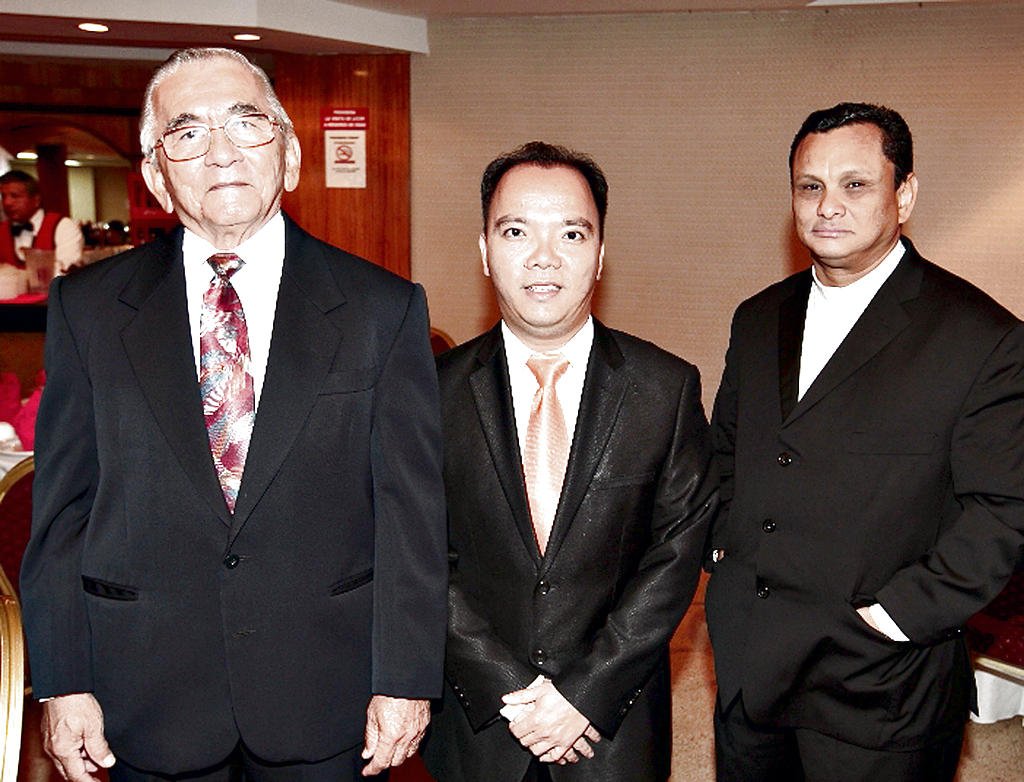 César Vong Chong, Jorge Mock y Manuel Man.()