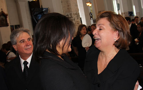 Martes 22 de marzo de 2011. La ex primera dama de la República, Ana Mae Díaz viuda de Endara y María del Pilar González viuda de Ford. Foto/Jorge Silot
