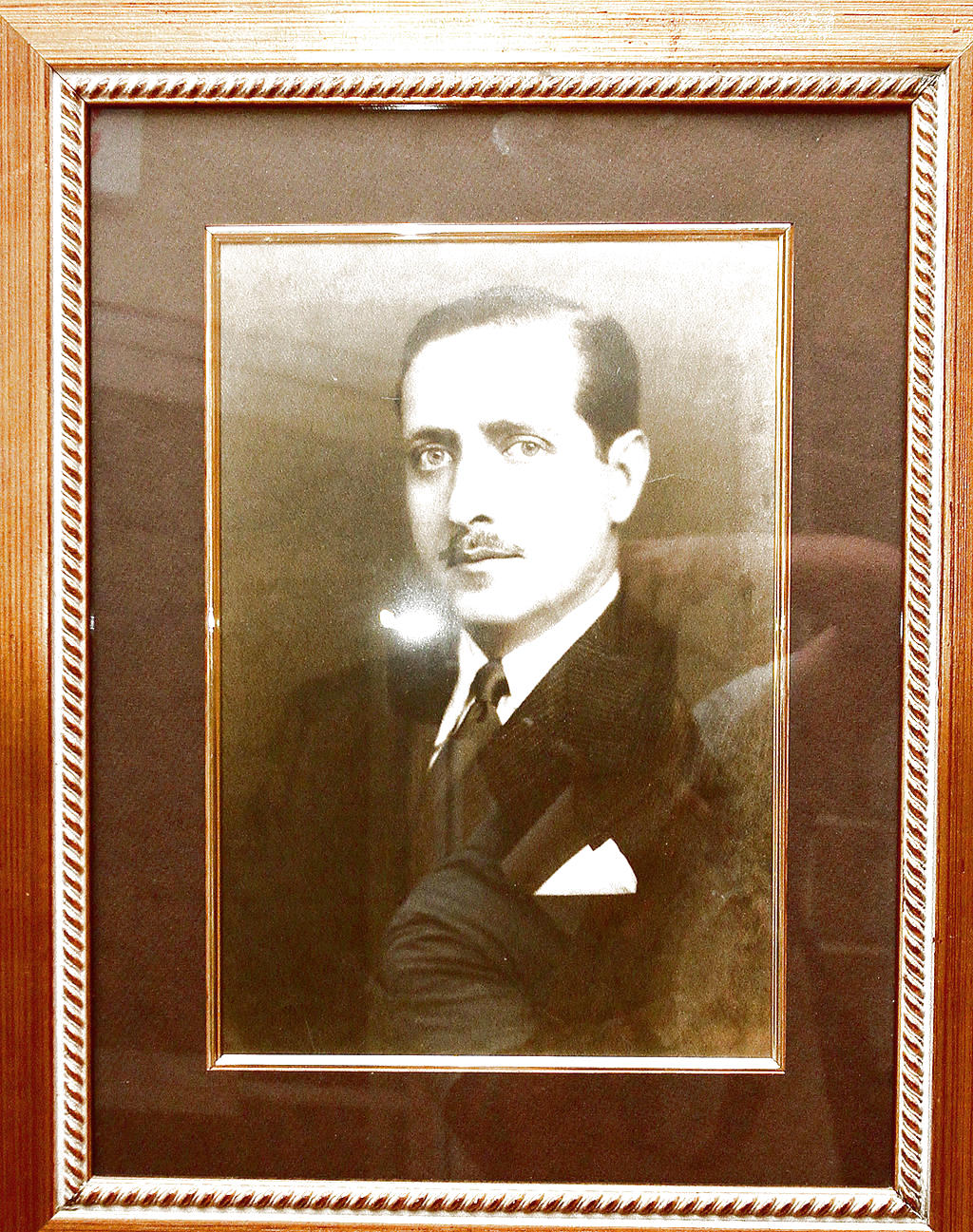 Antonio González Revilla.()