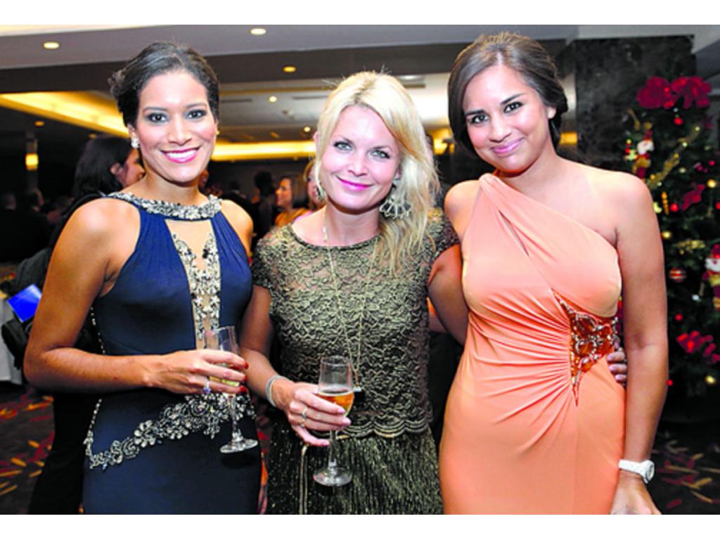 2. Laura Pérez, Natalie Samuelson y Alessandra Barría.